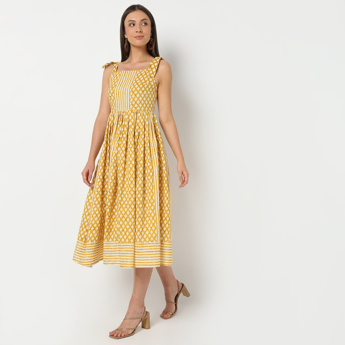 Square Neck Calf Length Sleeveless Printed Flare Fit Dress