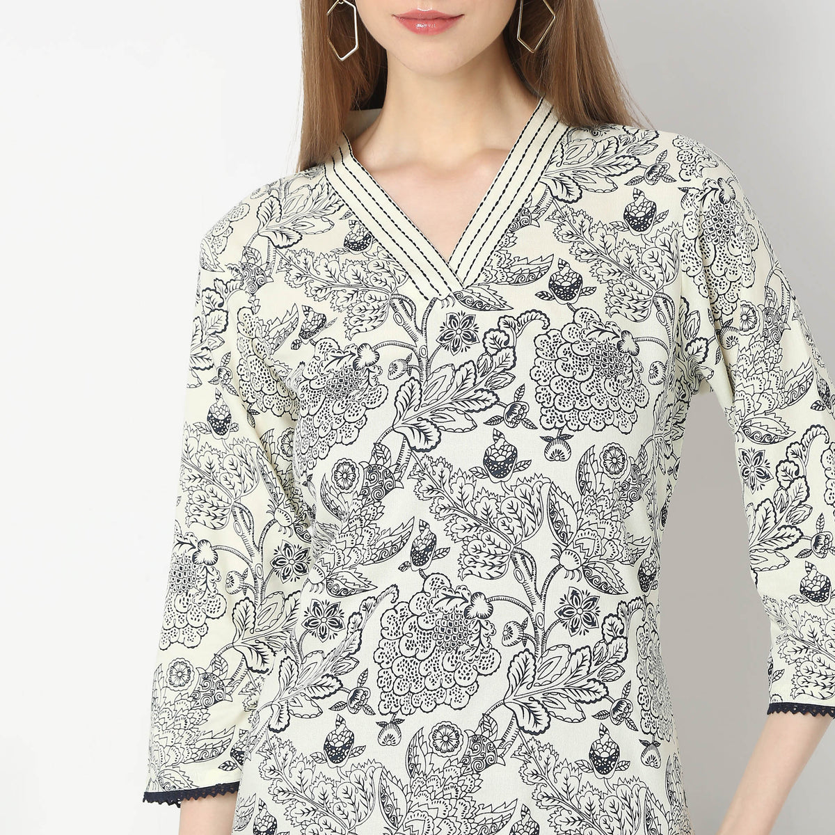 Straight Fit Printed Kurta