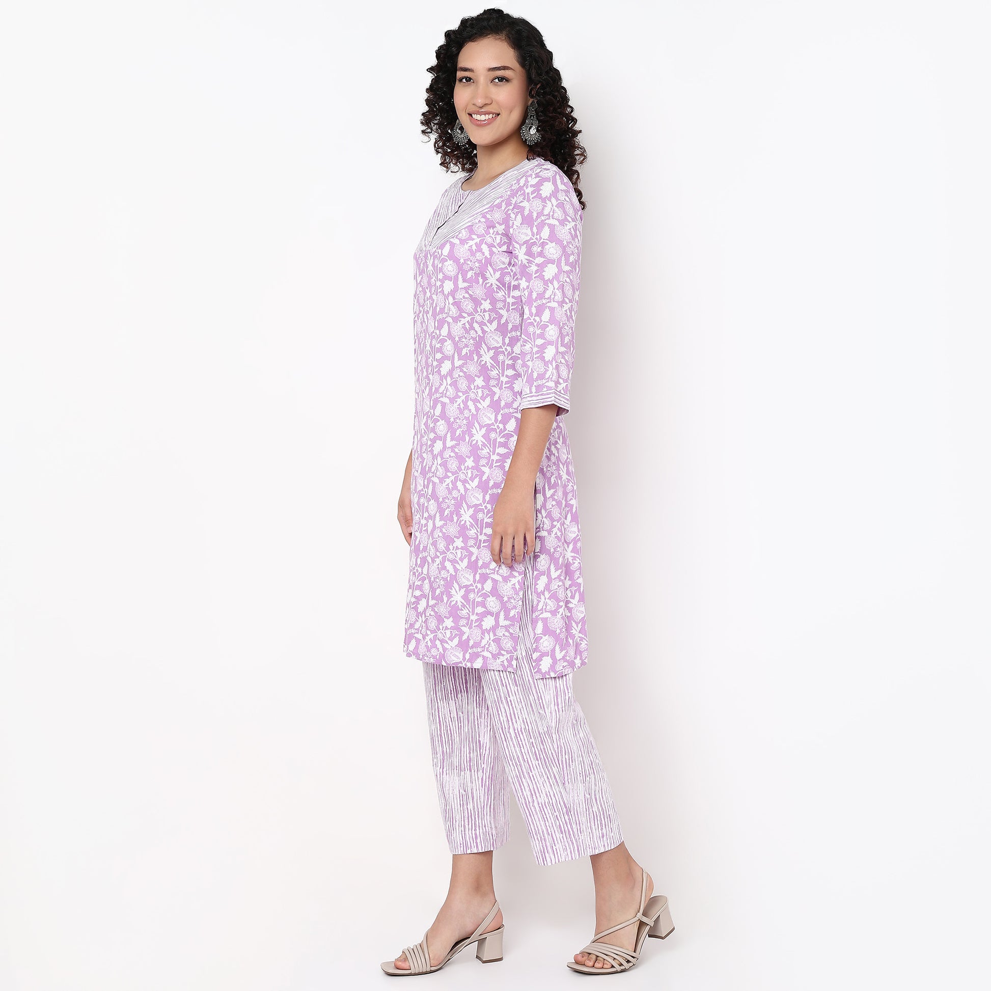 Printed Knee Length Yoke Straight Table Kurta