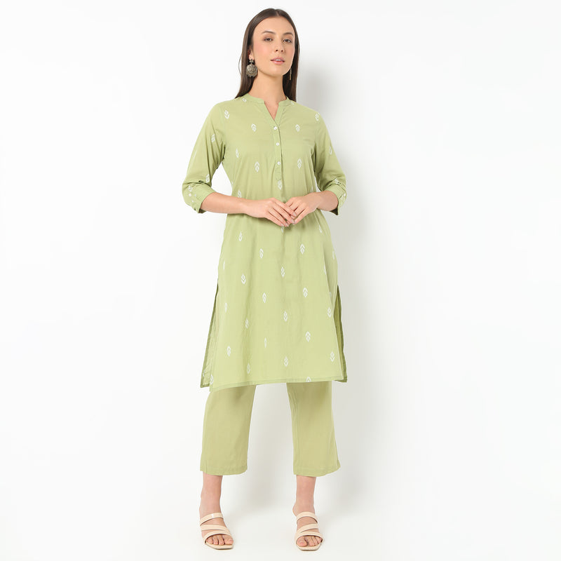 Band Neck Knee Length Three-Fourth Sleeve Printed Straight Fit Kurta