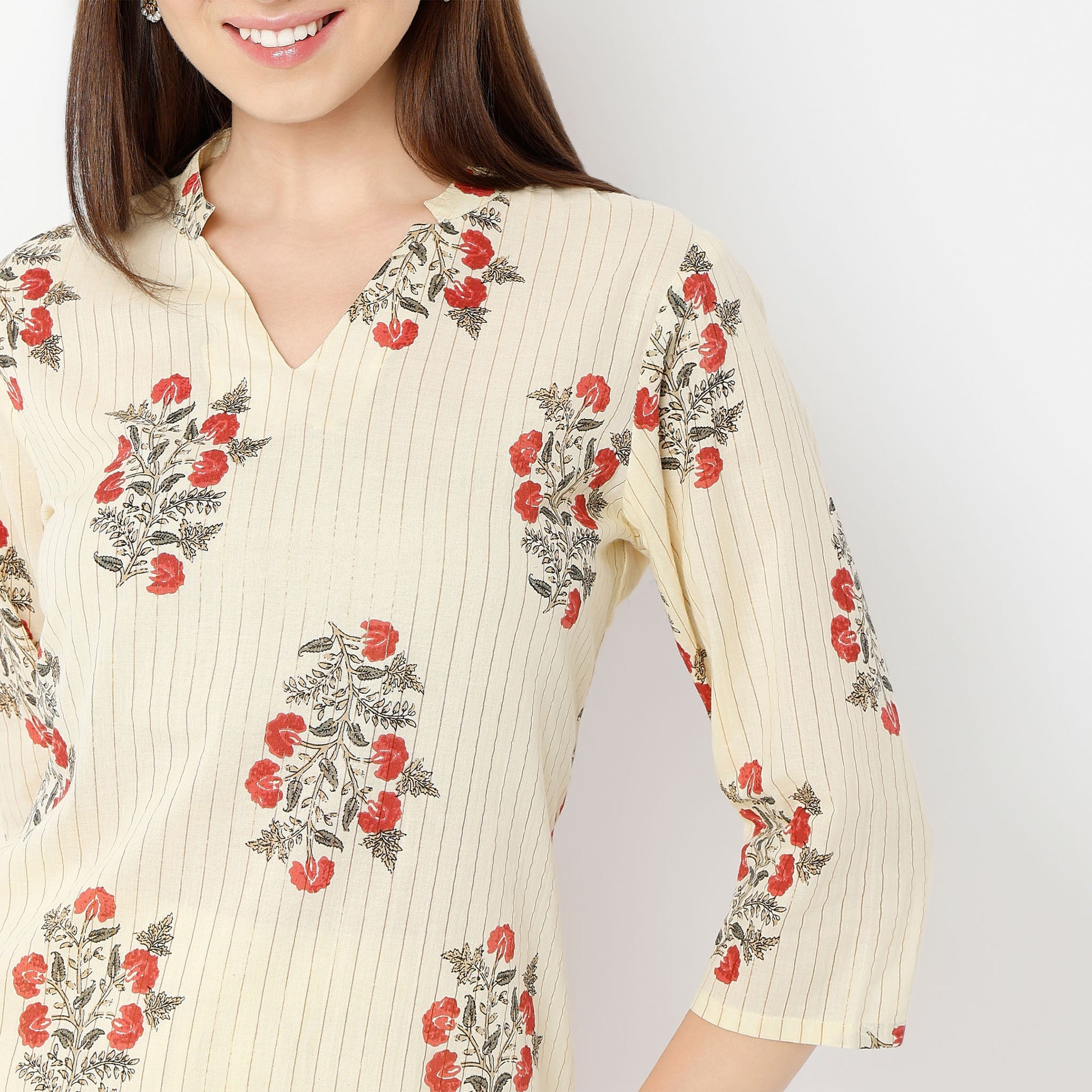 Straight Fit Printed V-Neck Kurta