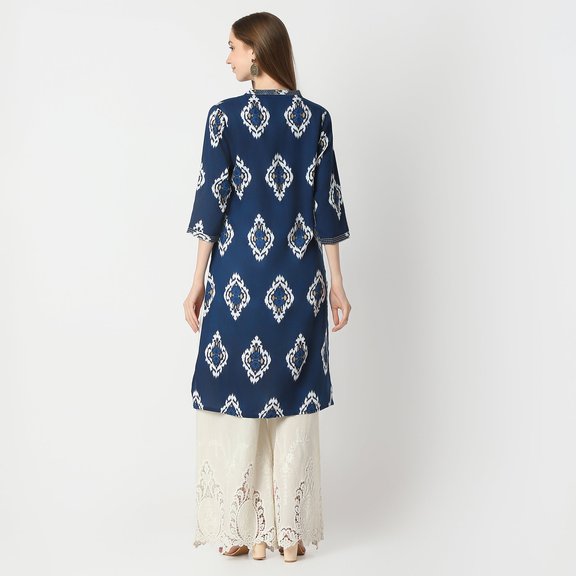Straight Fit Printed Knee Length Kurta