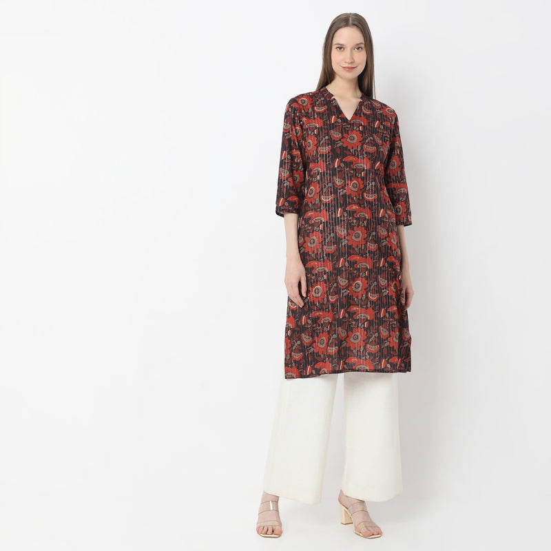 Below Knee Printed V-Neck Straight Kurta