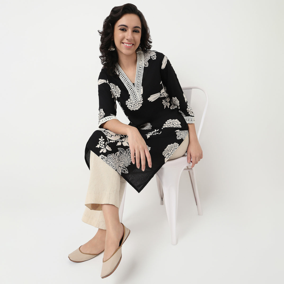 Order Now Women Printed V Neck Straight Fit Ethnic Wear Kurta by Style Union