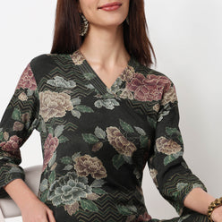 V-Neck Printed Long Kurta