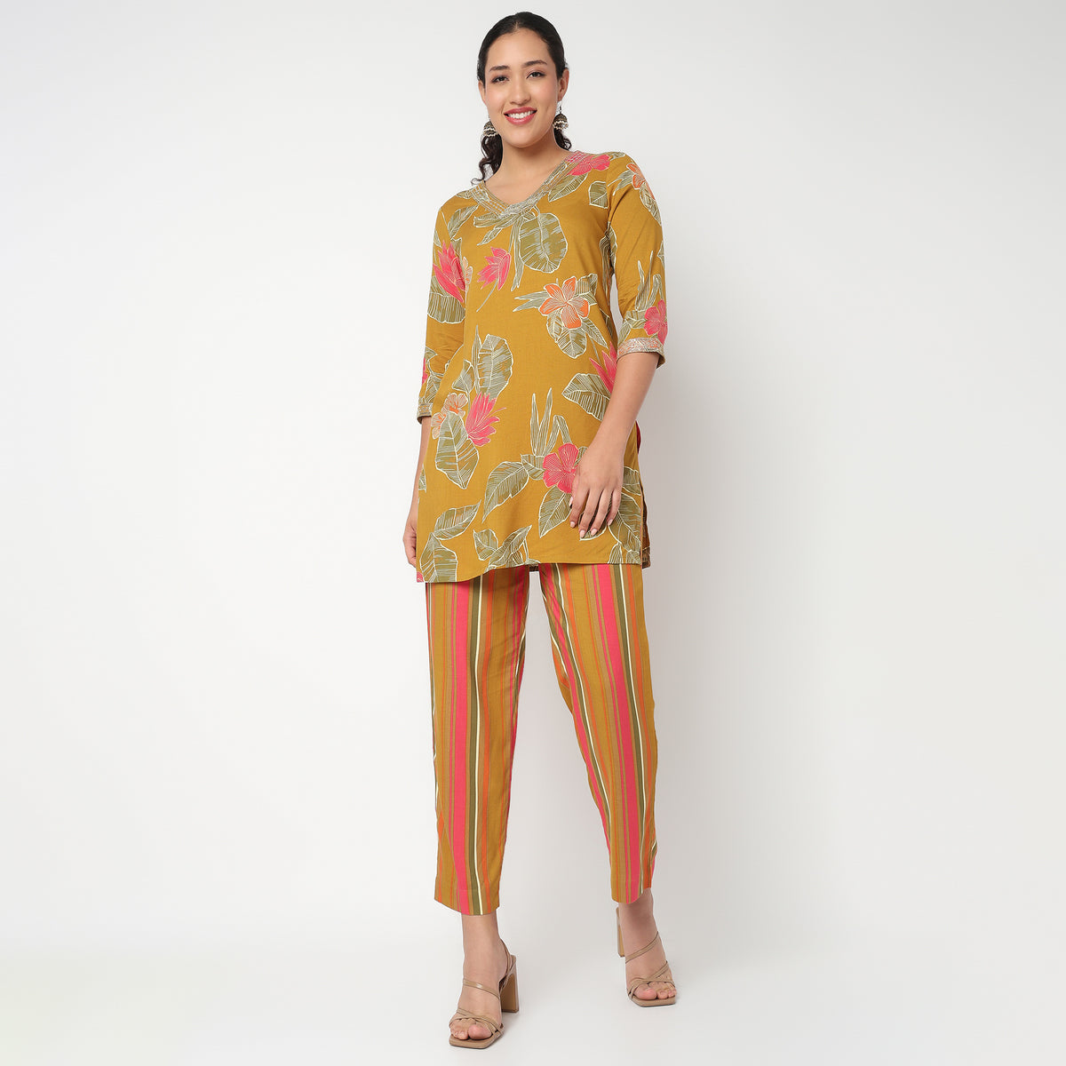 Floral Print Mid Length Cord Kurta
