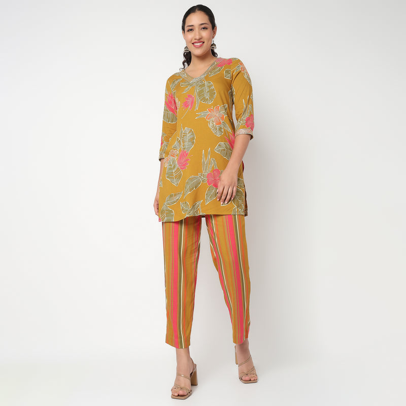 Floral Print Mid Length Cord Kurta