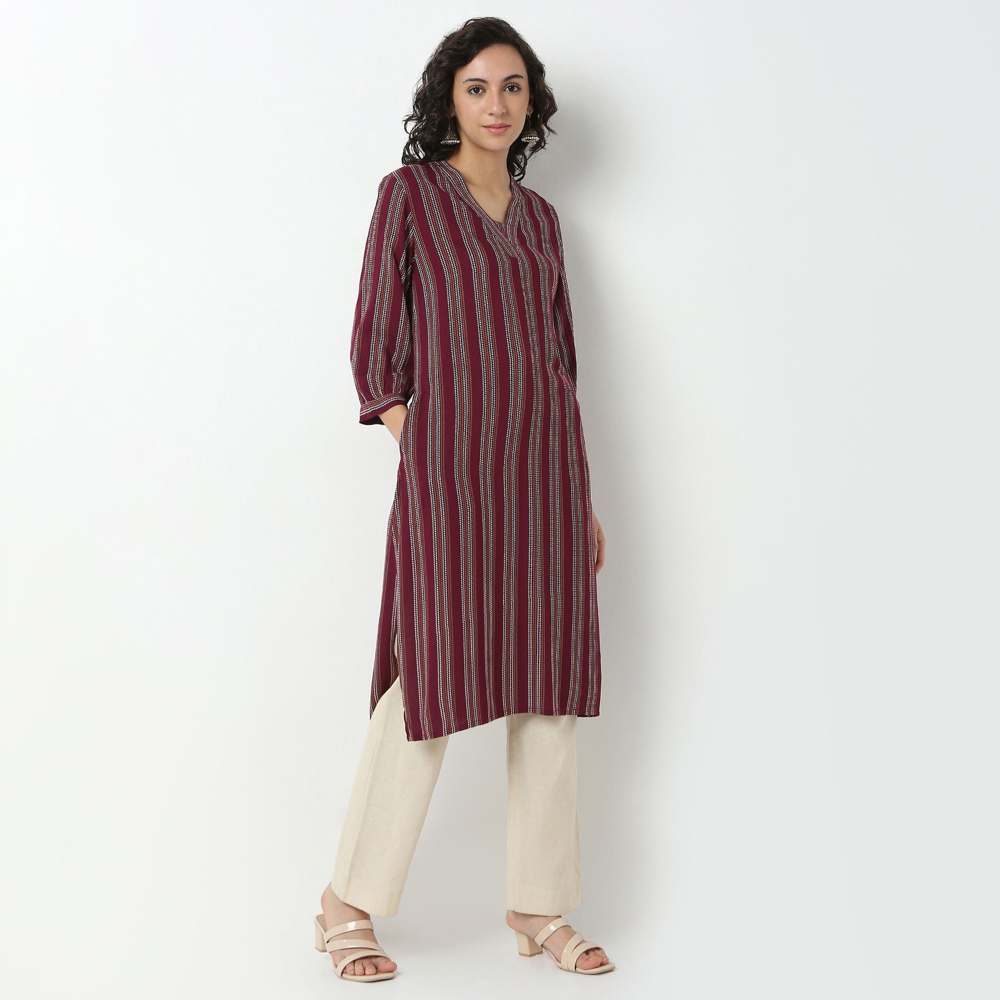 V-Neck With Gusset Printed Kurta