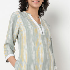 Order Now Women Printed V Neck Straight Fit Ethnic Wear Kurta by Style Union