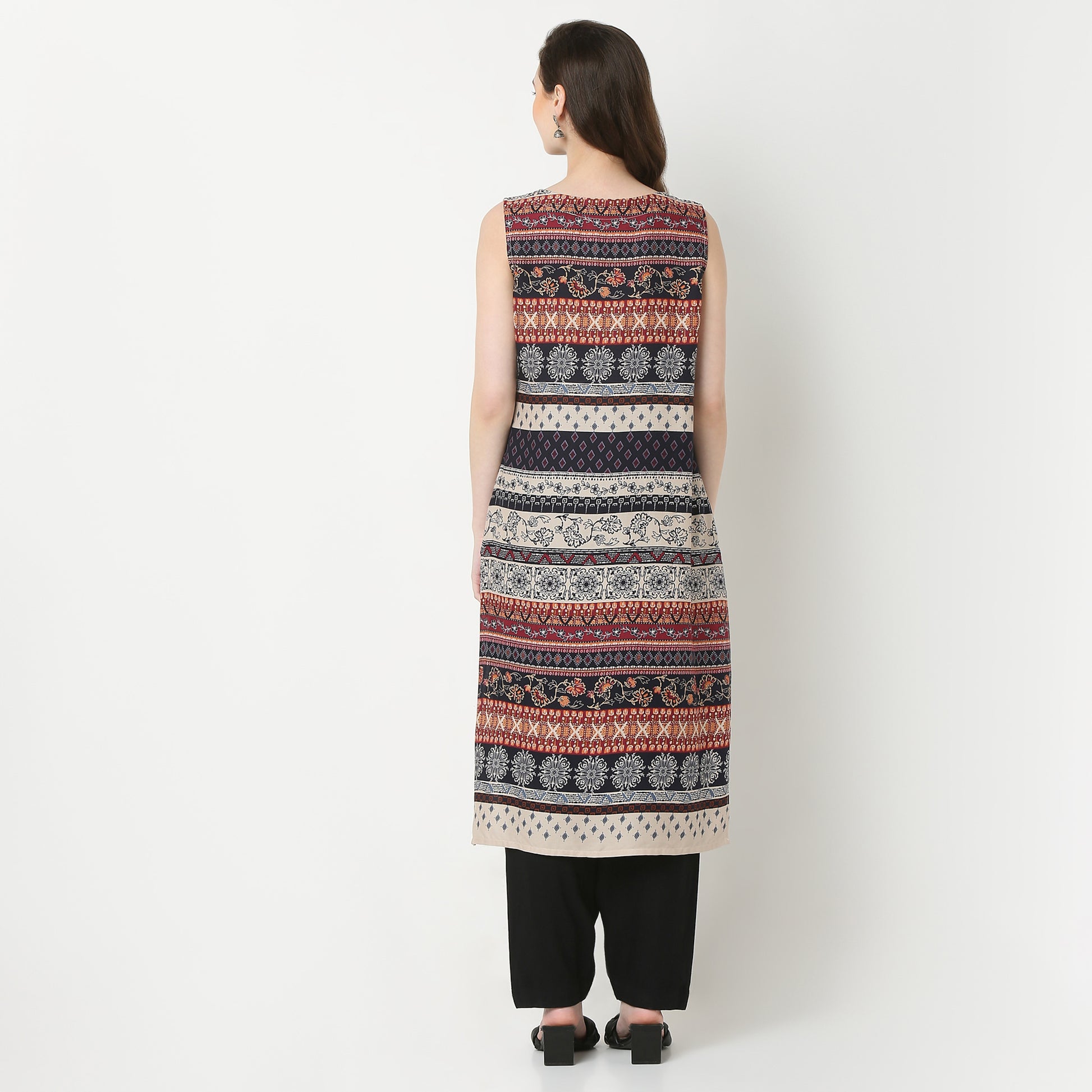 Boat Neck Printed Straigth Kurta
