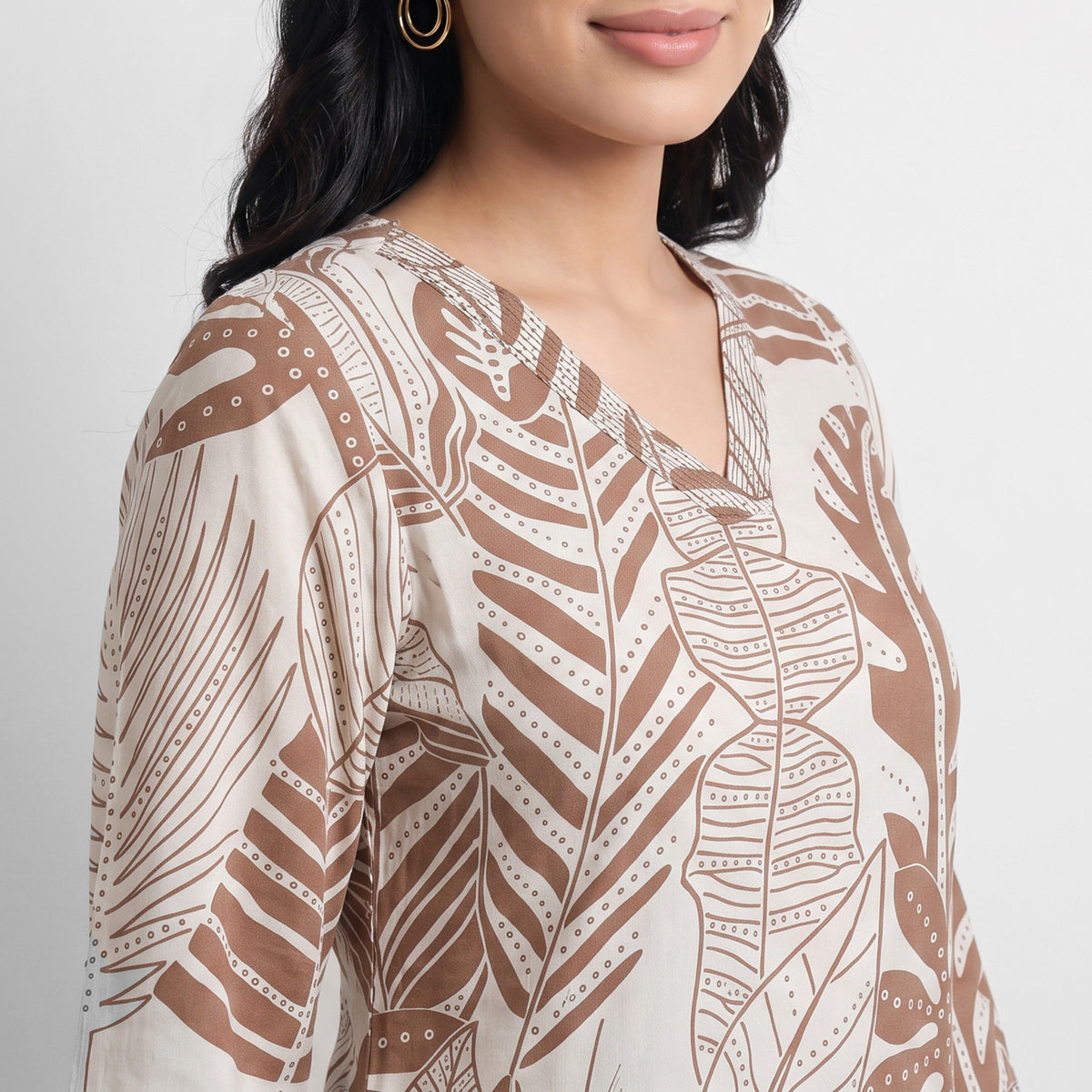 Printed V-Neck Straight Kurta