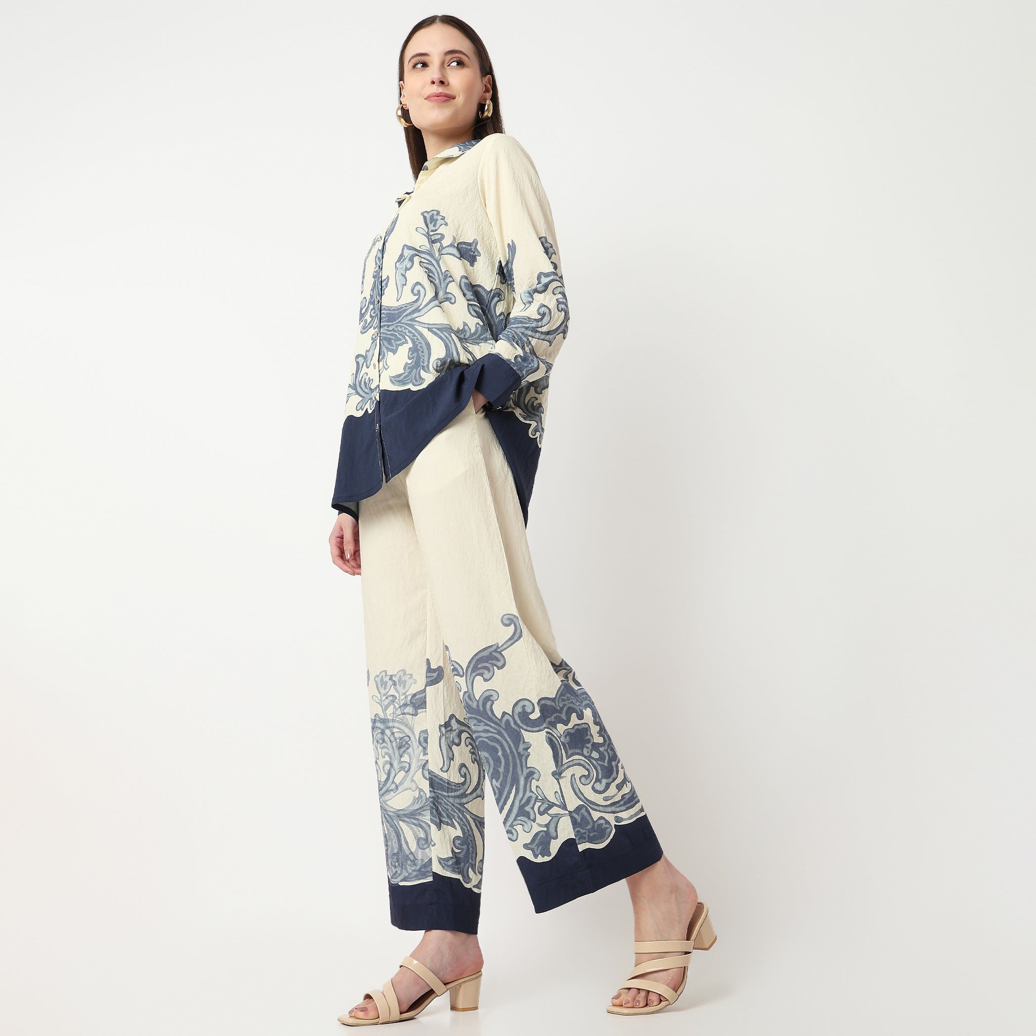 Printed Flared High Rise Pants