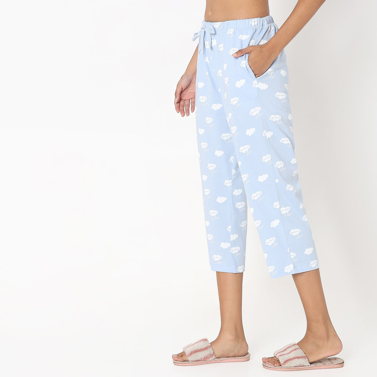 Regular Fit Printed Mid Rise Capris