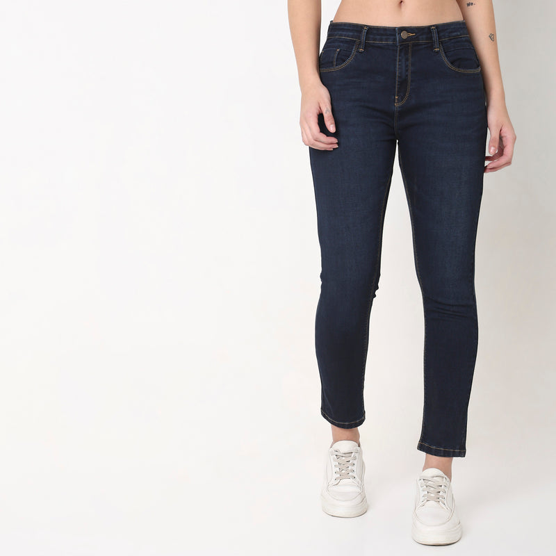 Skinny Fit Solid Mid Rise Jeans