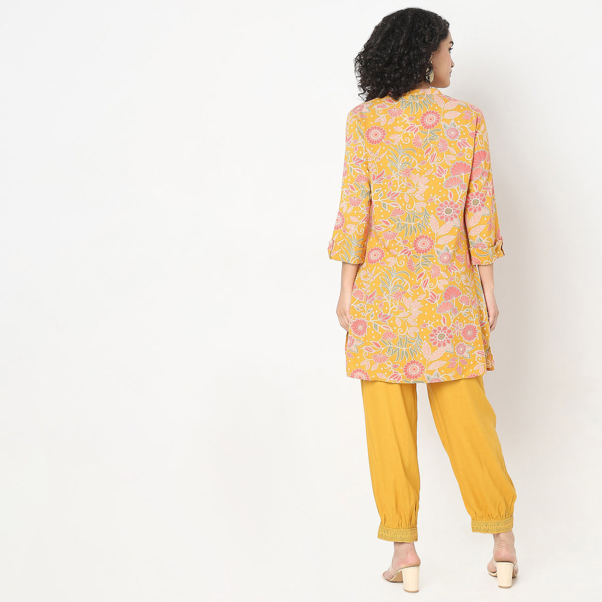 Regular Fit Floral Kurta with Pant Set