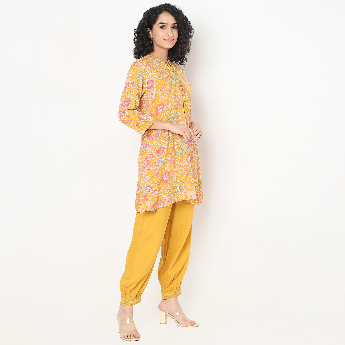 Regular Fit Floral Kurta with Pant Set