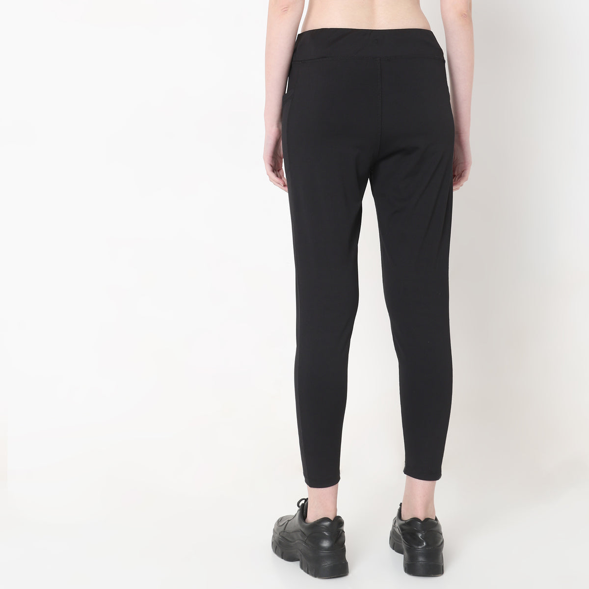 Skinny Fit Solid High Rise Leggings