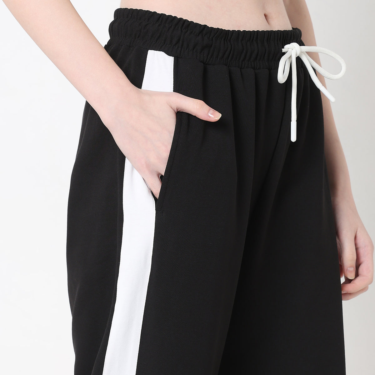 Regular Fit Solid High Rise Trackpants