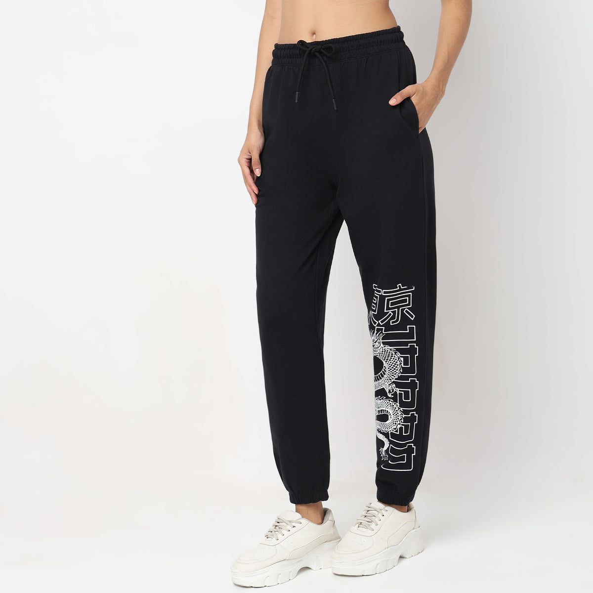 Relaxed Fit Printed Mid Rise Joggers