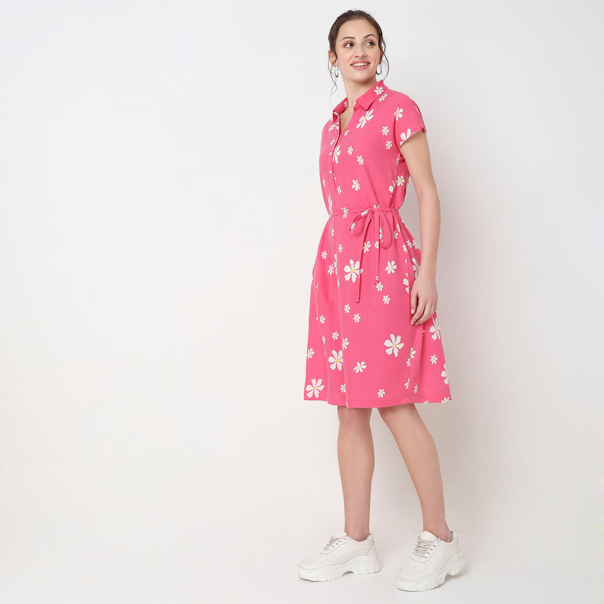 Regular Fit Floral Short Gown