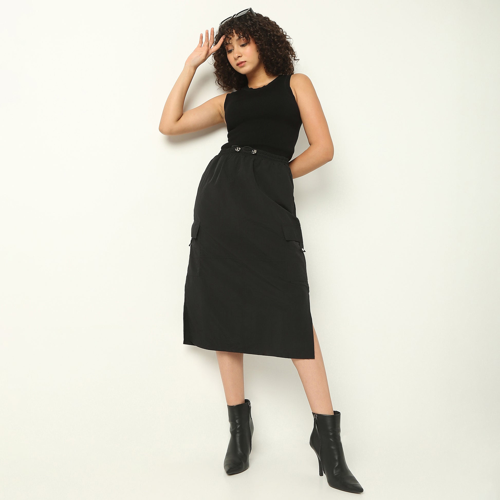 Regular Fit Solid Calf Length Mid Rise Skirt