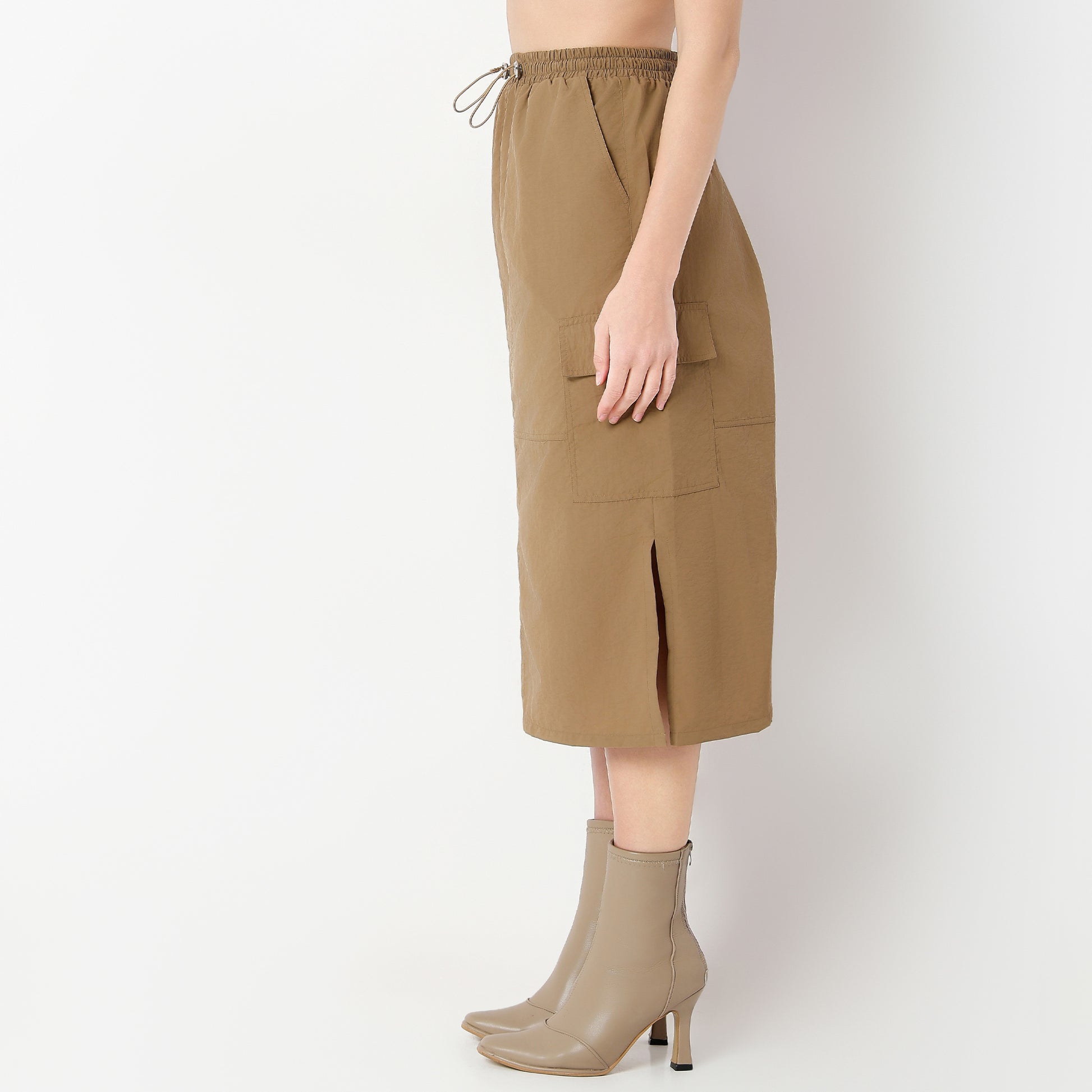 Regular Fit Solid Calf Length Mid Rise Skirt