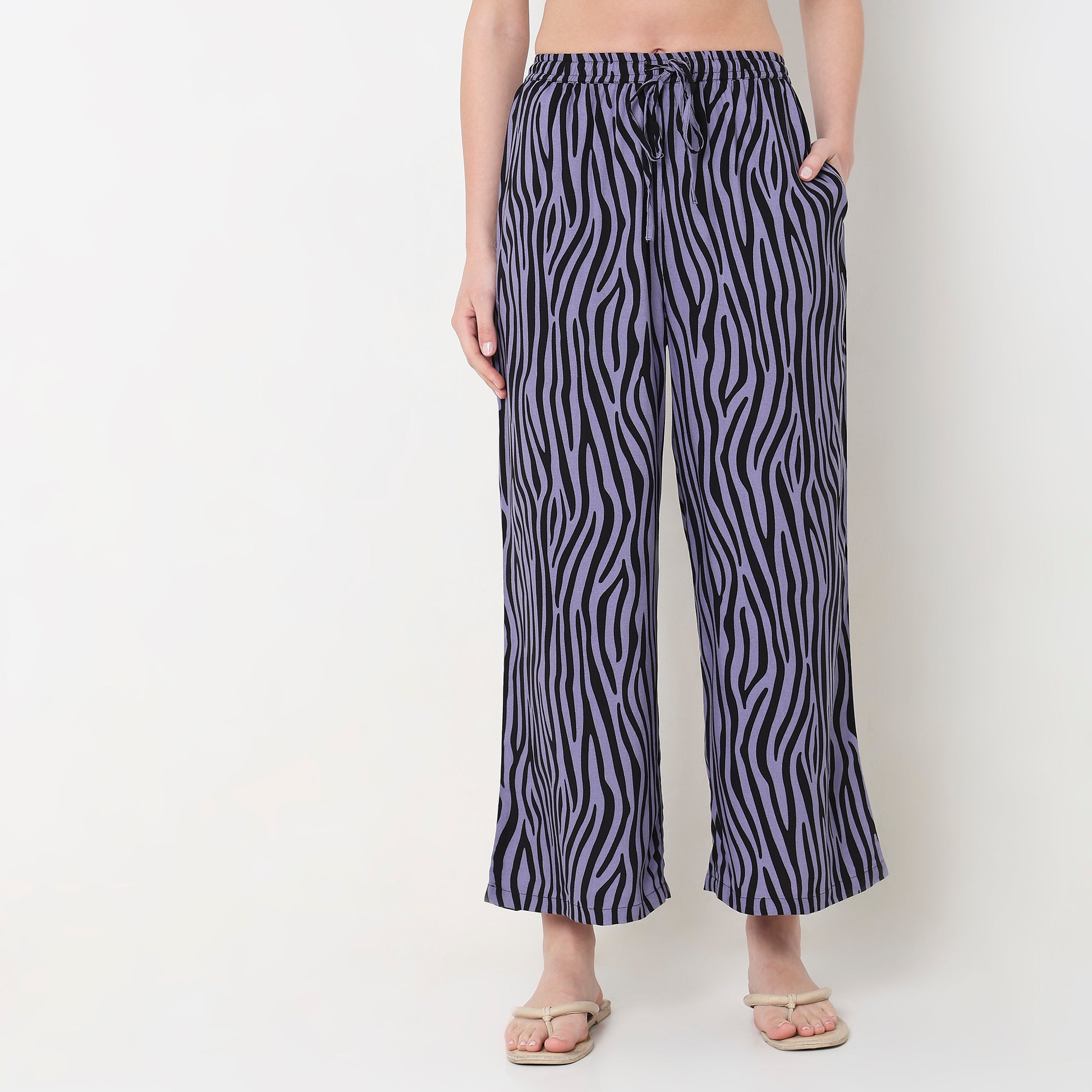 Regular Fit Printed Mid Rise Joggers