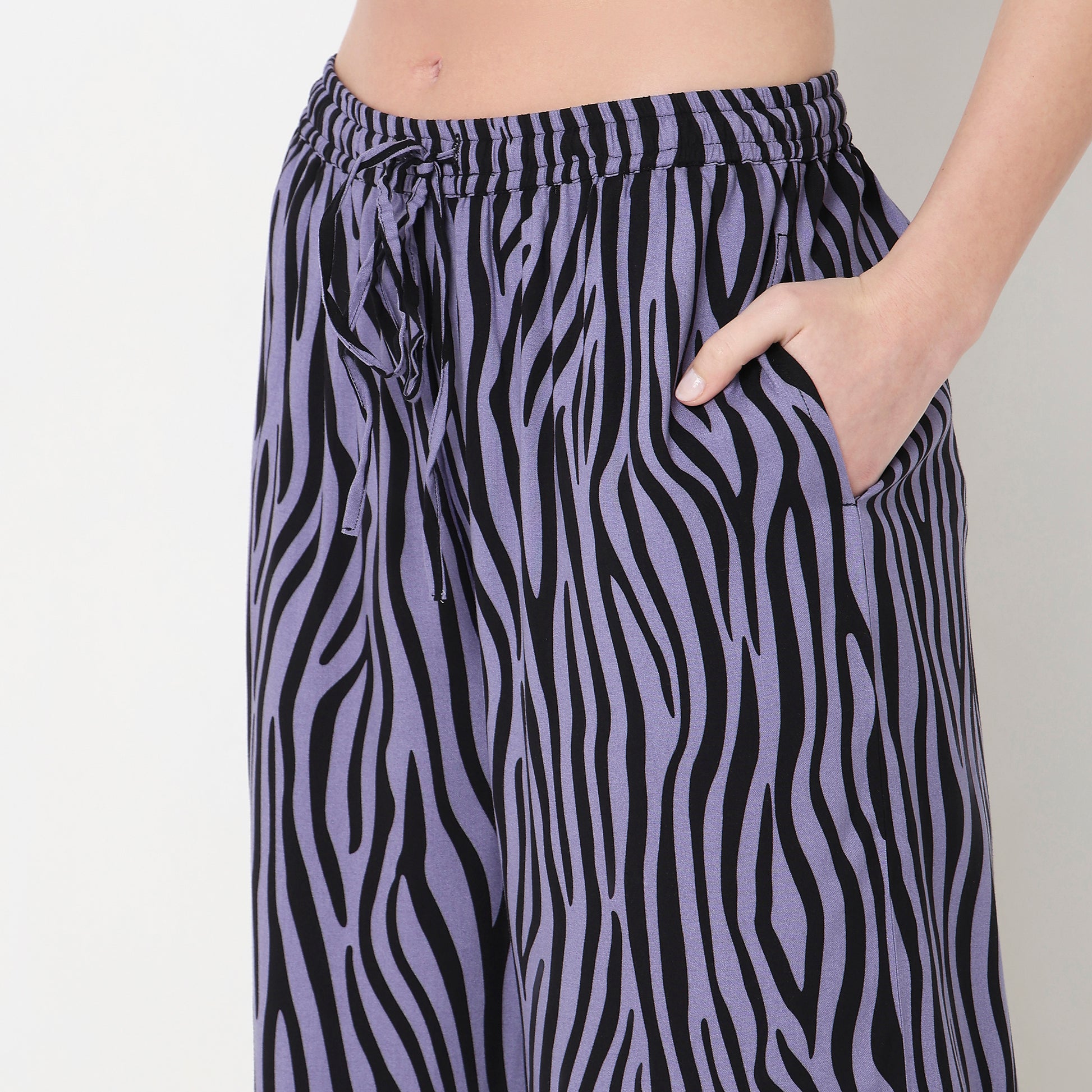 Regular Fit Printed Mid Rise Joggers