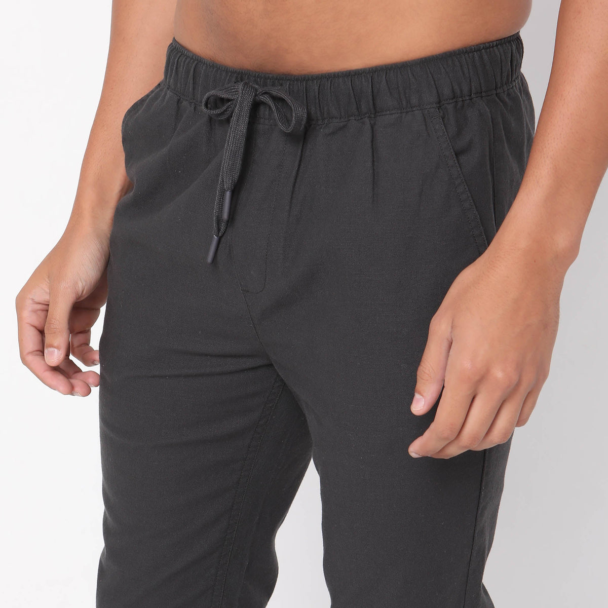 Regular Fit Solid Mid Rise Joggers