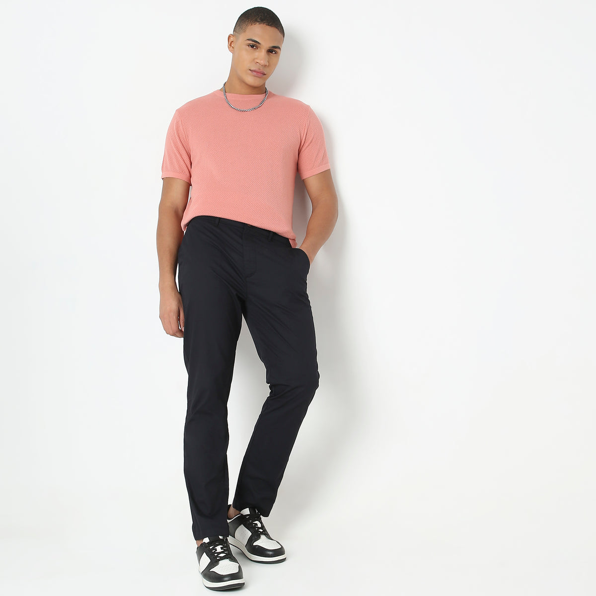 Regular Fit Solid Mid Rise Pants