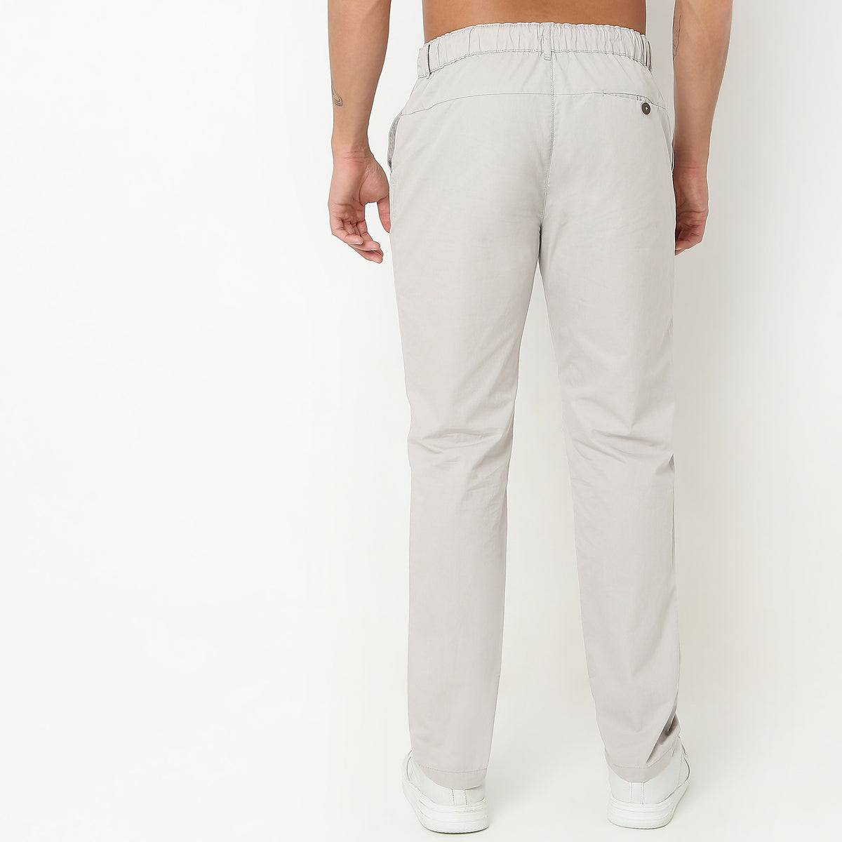 Regular Fit Solid Mid Rise Pants