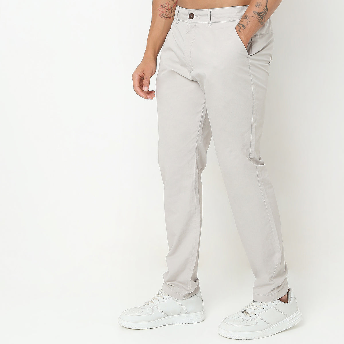 Regular Fit Solid Mid Rise Pants