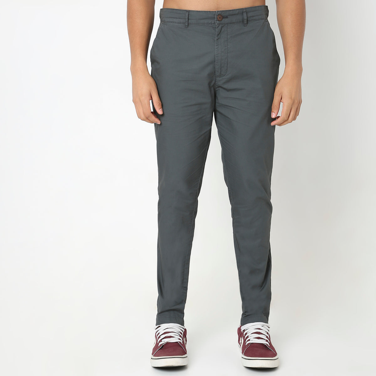 Regular Fit Solid Mid Rise Pants