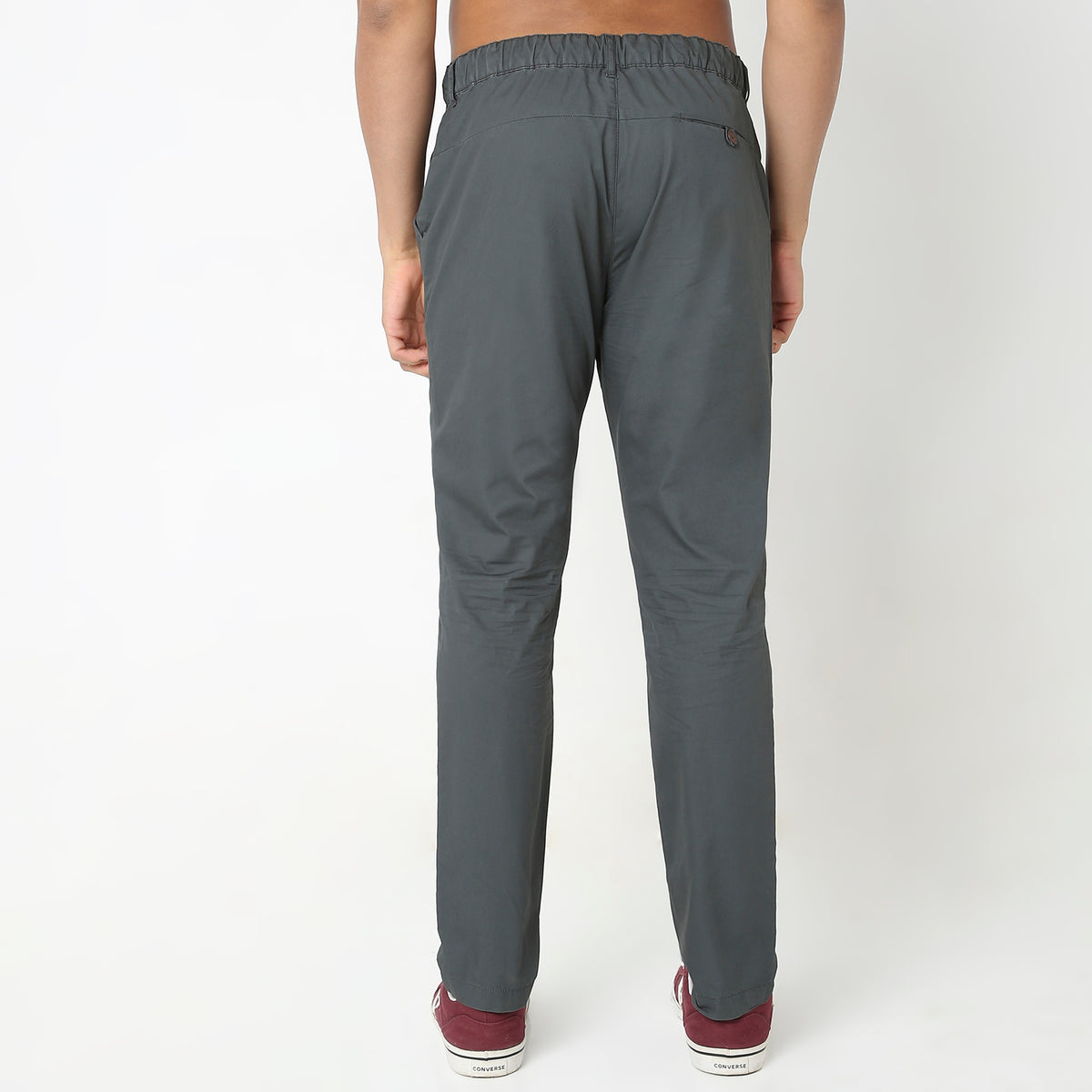 Regular Fit Solid Mid Rise Pants