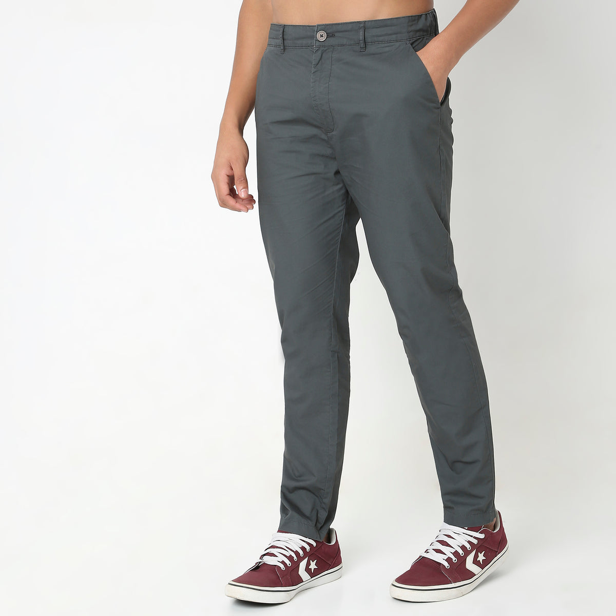 Regular Fit Solid Mid Rise Pants