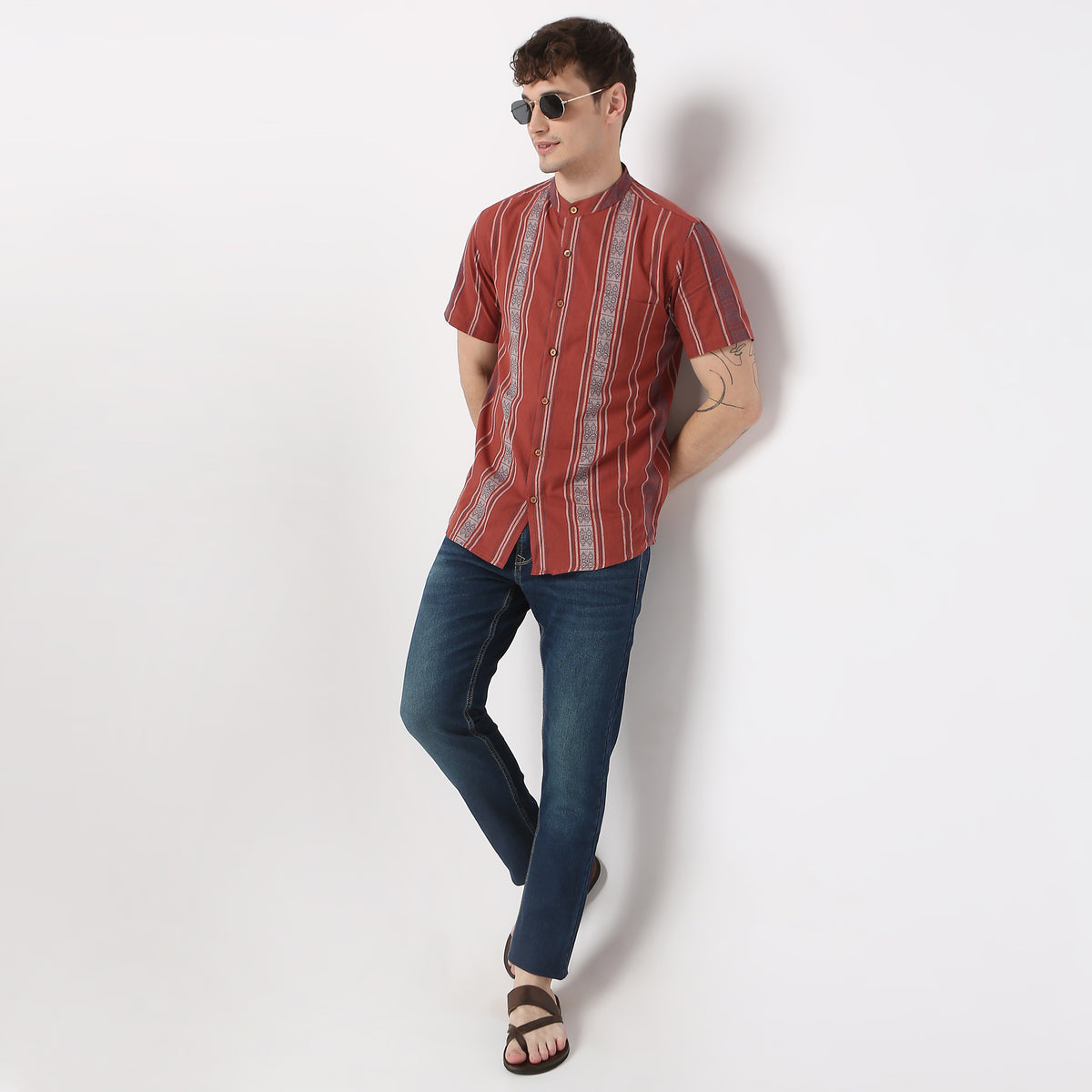 Jacquard Short Length Mandarin Collar Half Sleeve Shirt