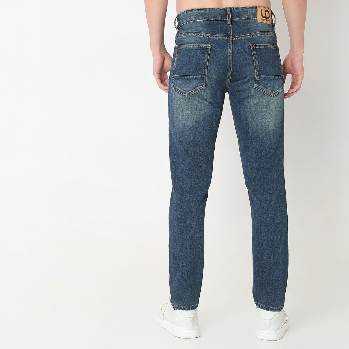 Comfort Fit Solid Mid Rise Jeans