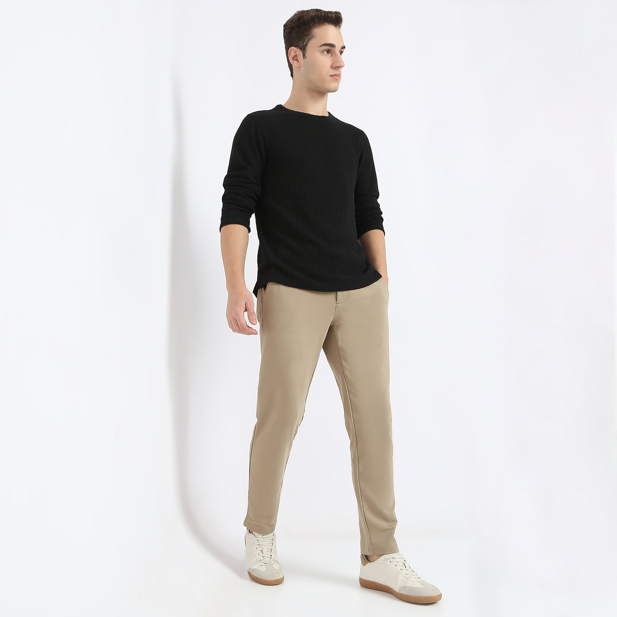 Skinny Fit Solid Mid Rise Chinos