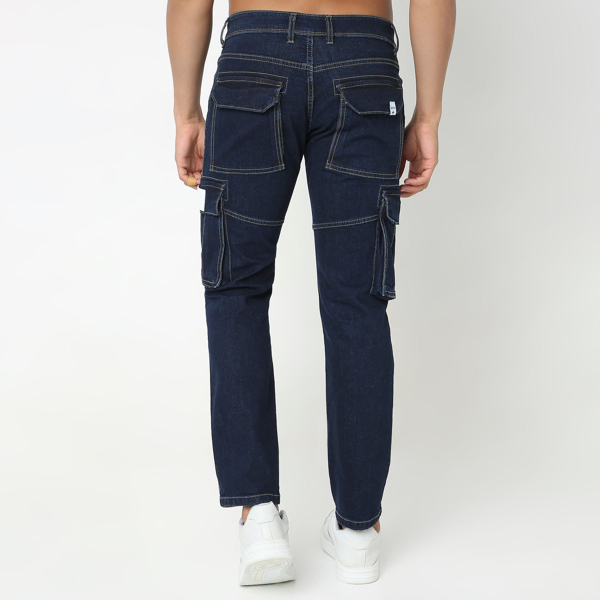 Regular Fit Solid Mid Rise Jeans