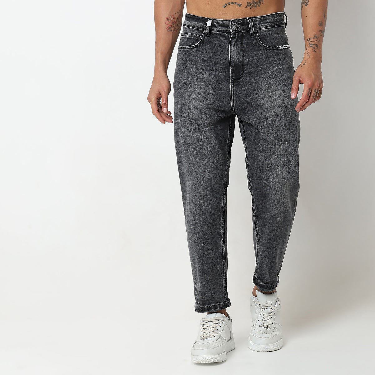 Baggy Fit Solid Mid Rise Jeans