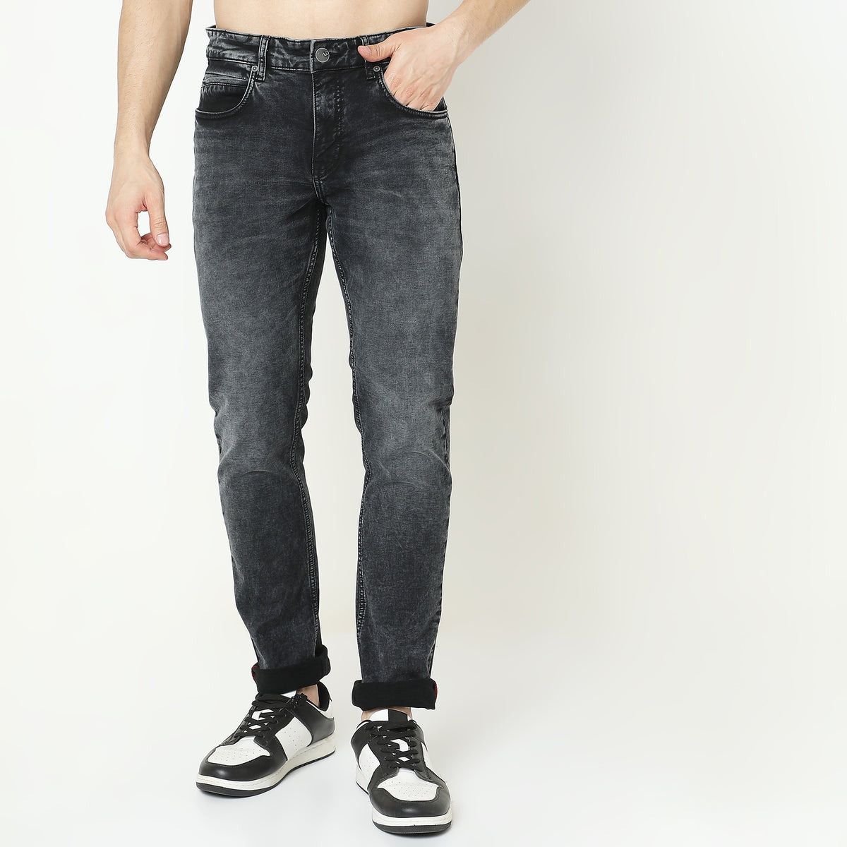 Straight Fit Solid Mid Rise Jeans