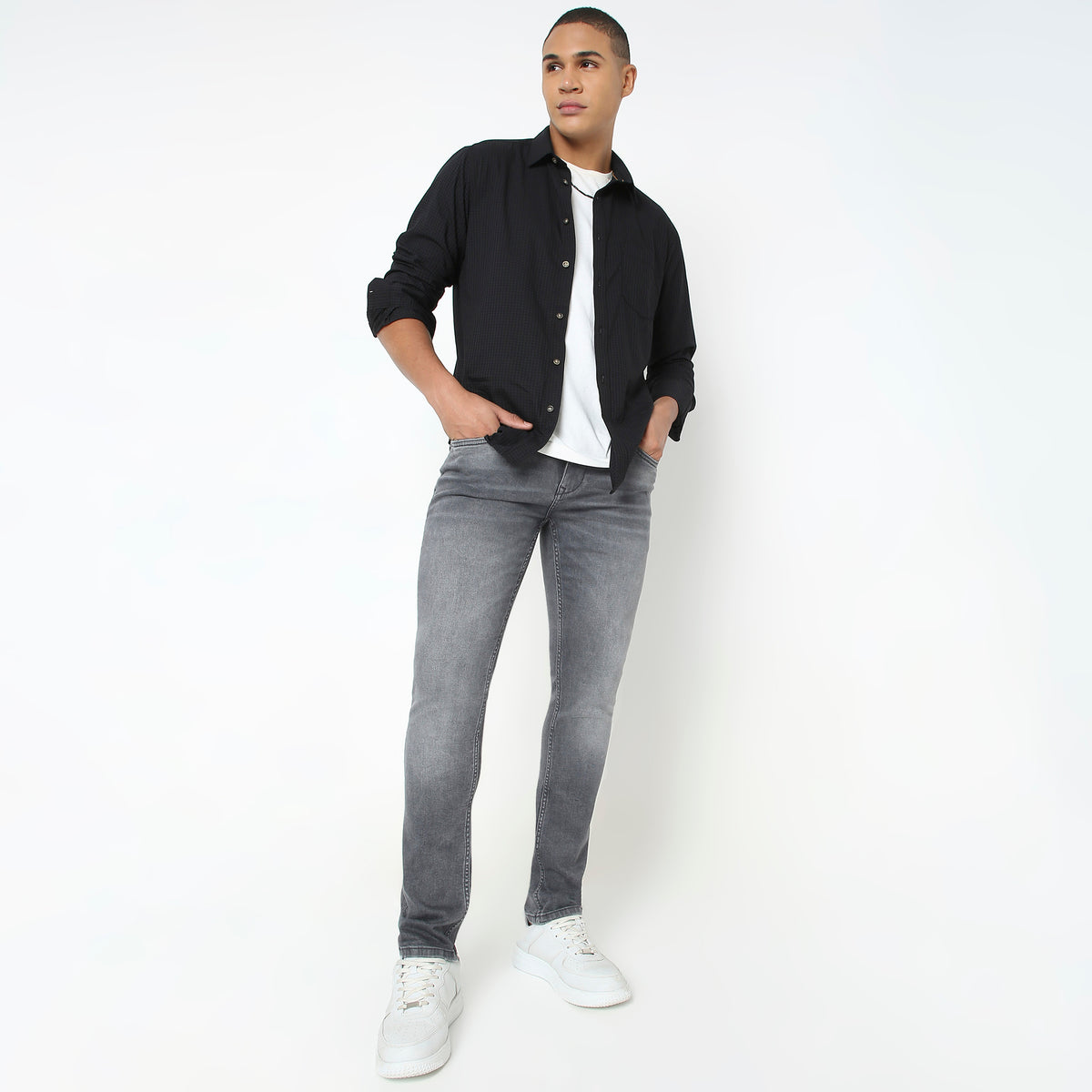 Slim Fit Solid Mid Rise Jeans