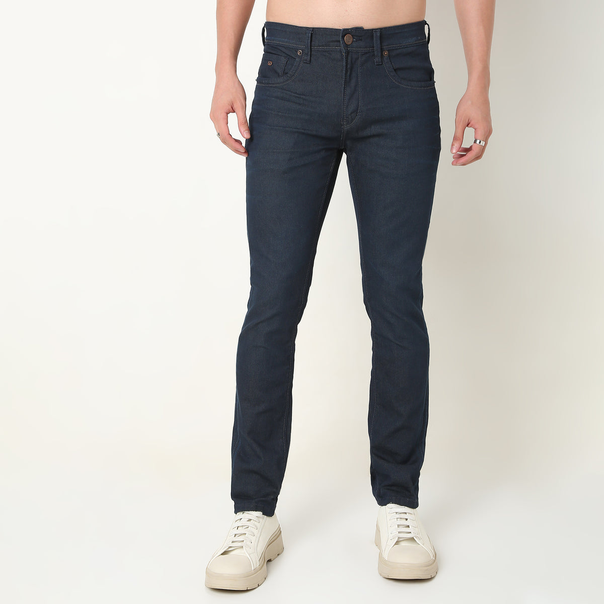 Straight Fit Solid Mid Rise Jeans