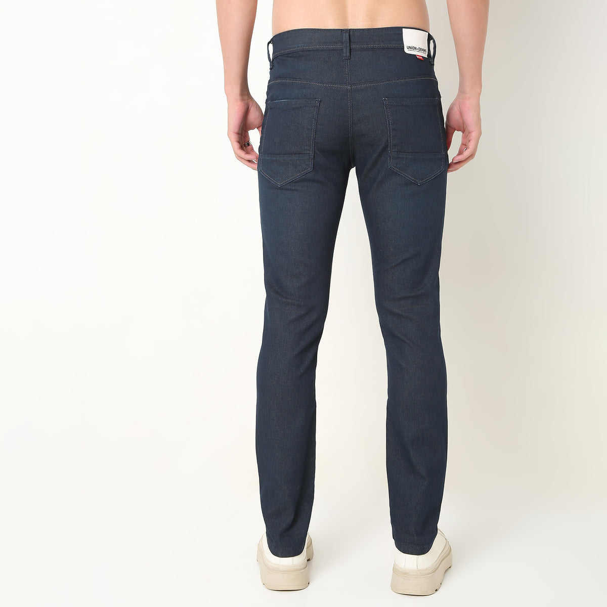 Straight Fit Solid Mid Rise Jeans