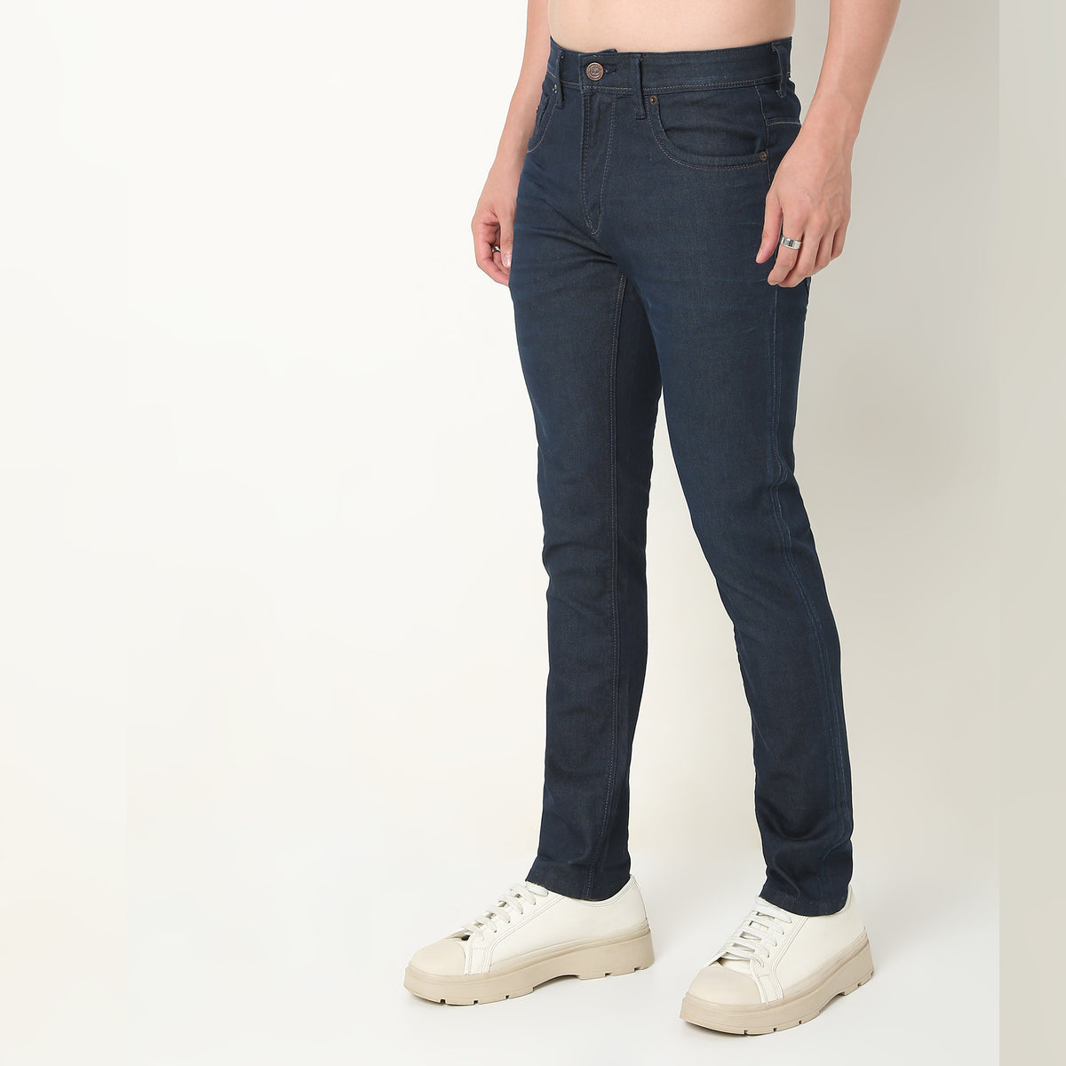 Straight Fit Solid Mid Rise Jeans