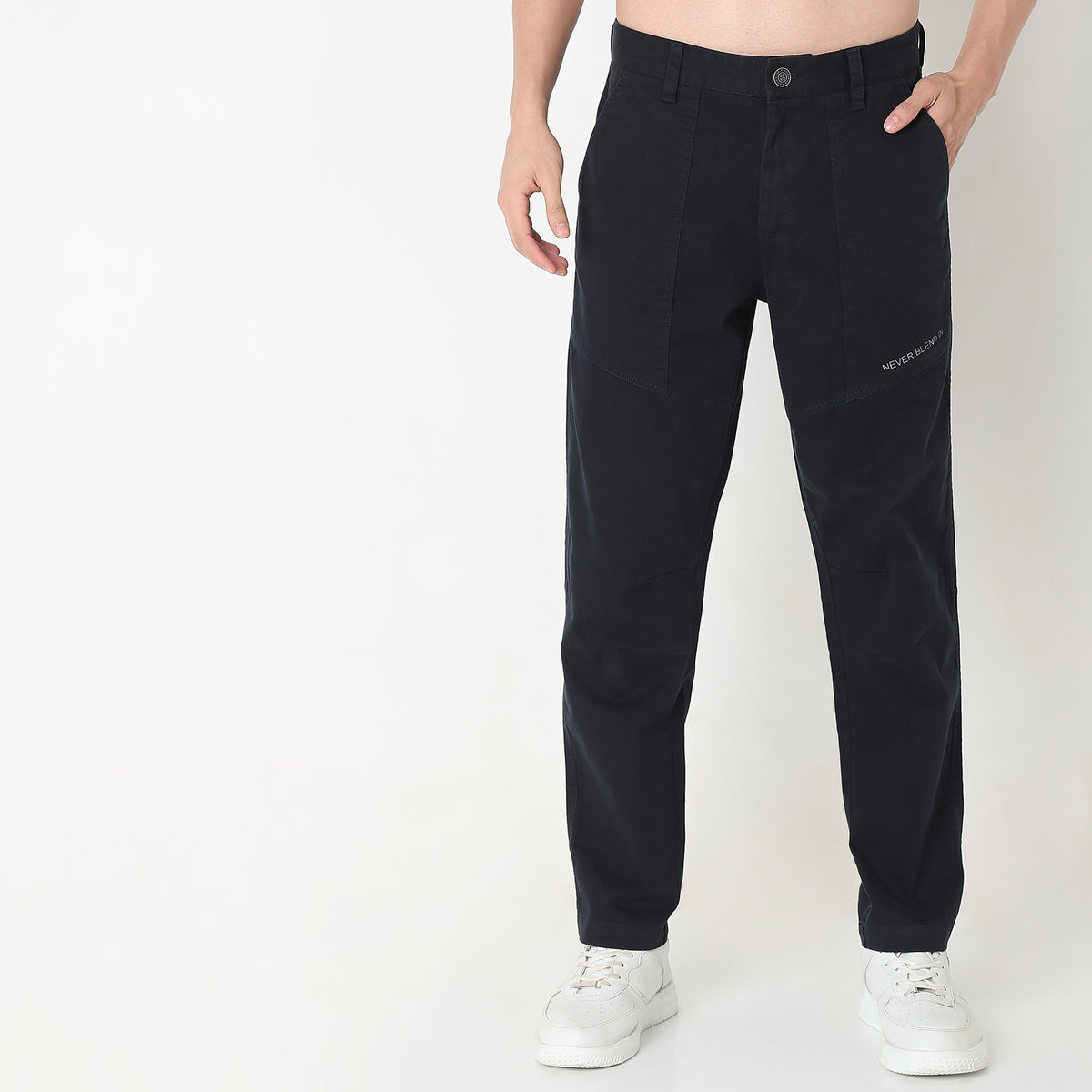 Regular Fit Solid Mid Rise Pants