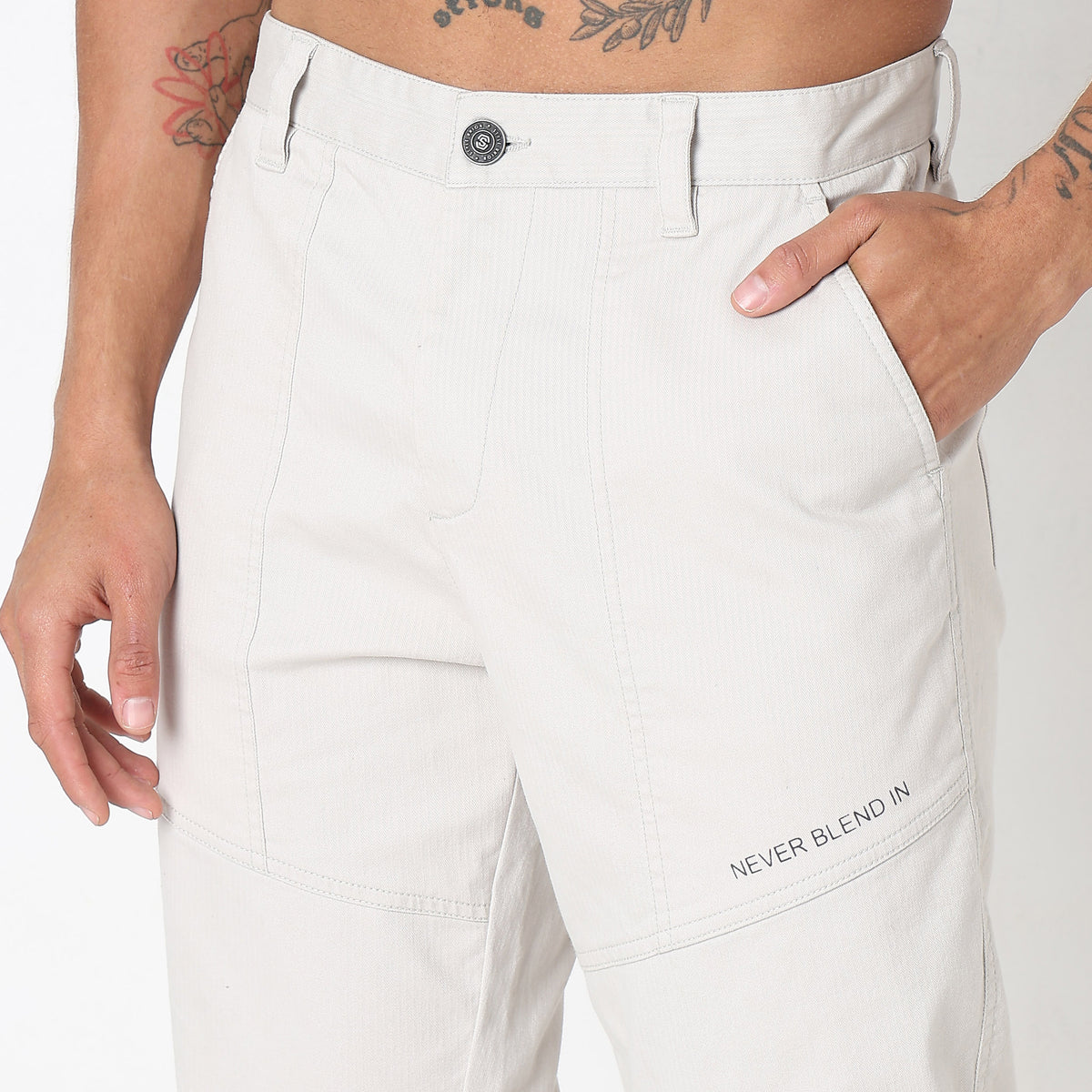 Regular Fit Solid Mid Rise Pants