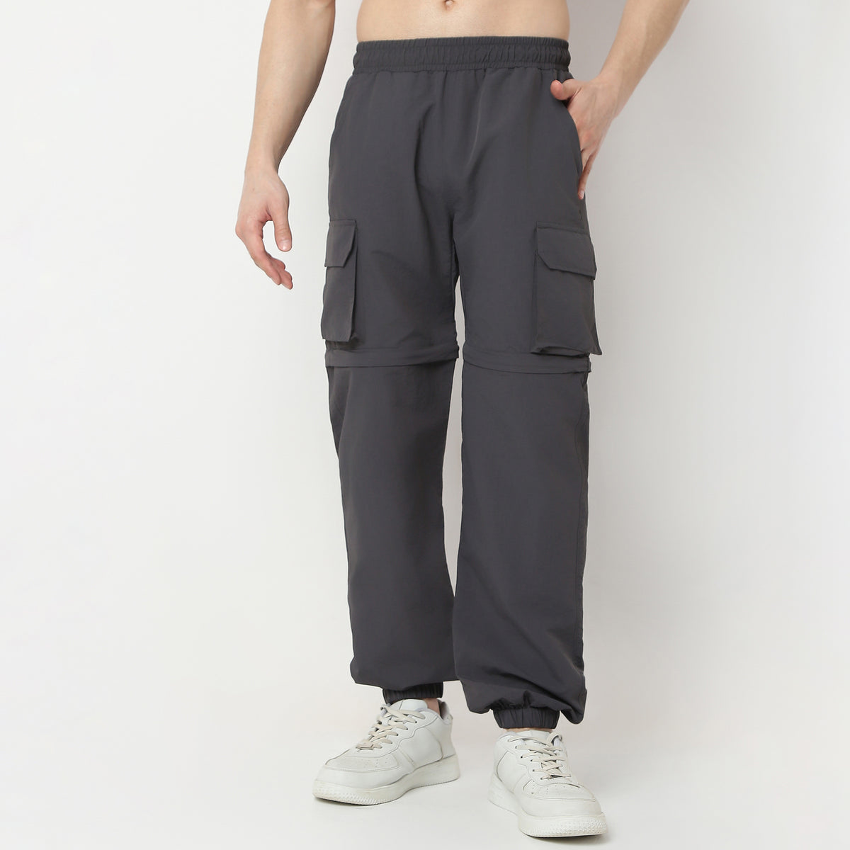 Oversize Solid Mid Rise Joggers