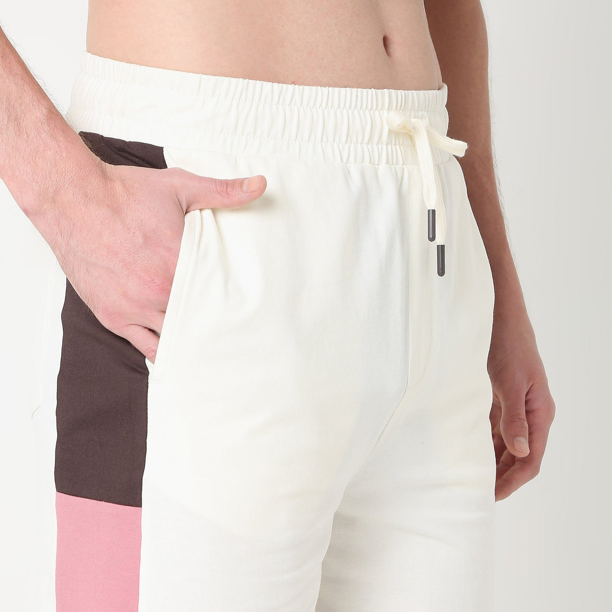 Regular Fit Solid Mid Rise Shorts