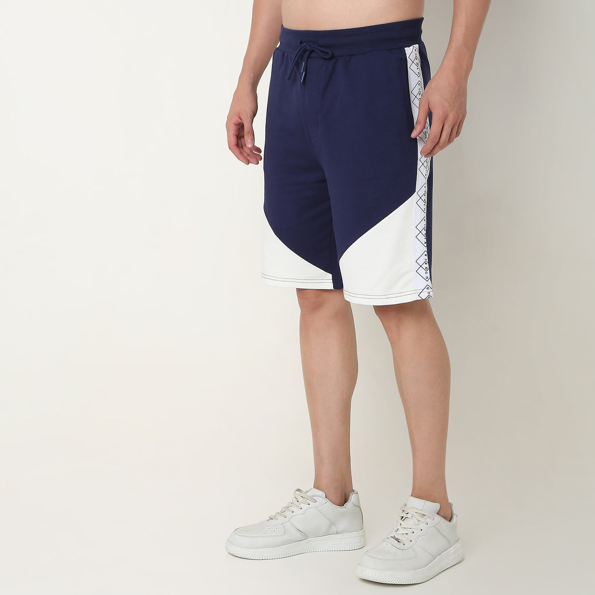 Regular Fit Color Block Mid Rise Shorts